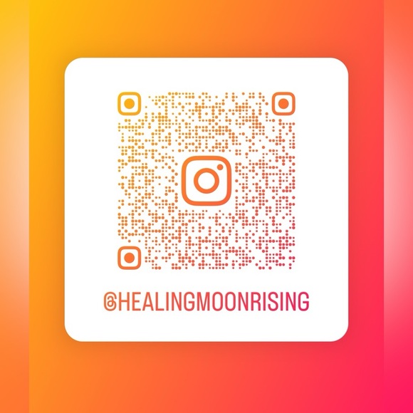 🧜🏼‍♀️ Meet your Posher, Vanessa 💃🏻 - Picture 12 of 14